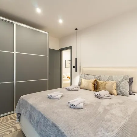 Ladadika Pearl * Tessalónica